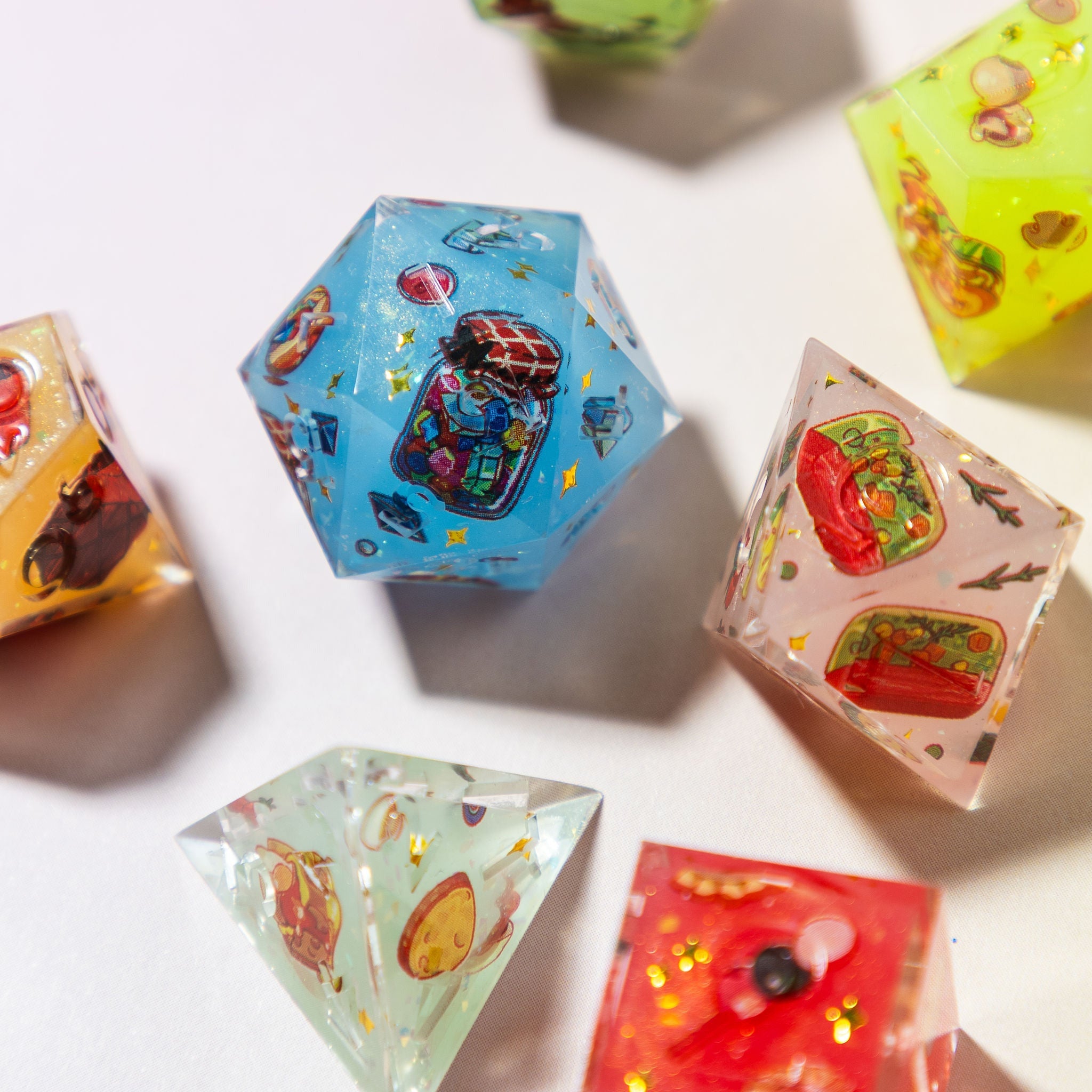 Delicious in Dungeon 7-Piece Iconic Dice Set