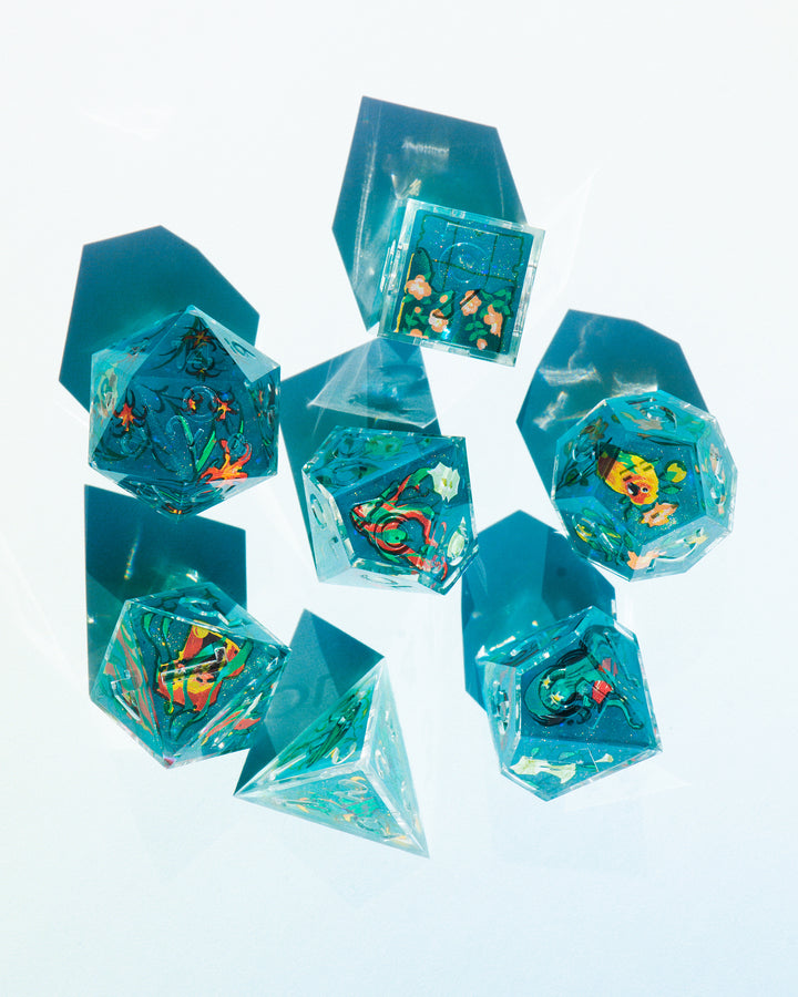 Join The Party Plant Pirates 7-Piece Iconic Dice Set