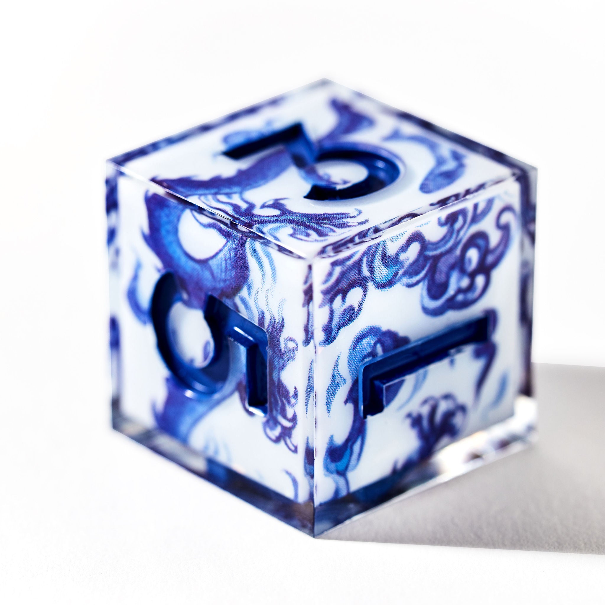 Qinghua Iconic 7-Piece Dice Set