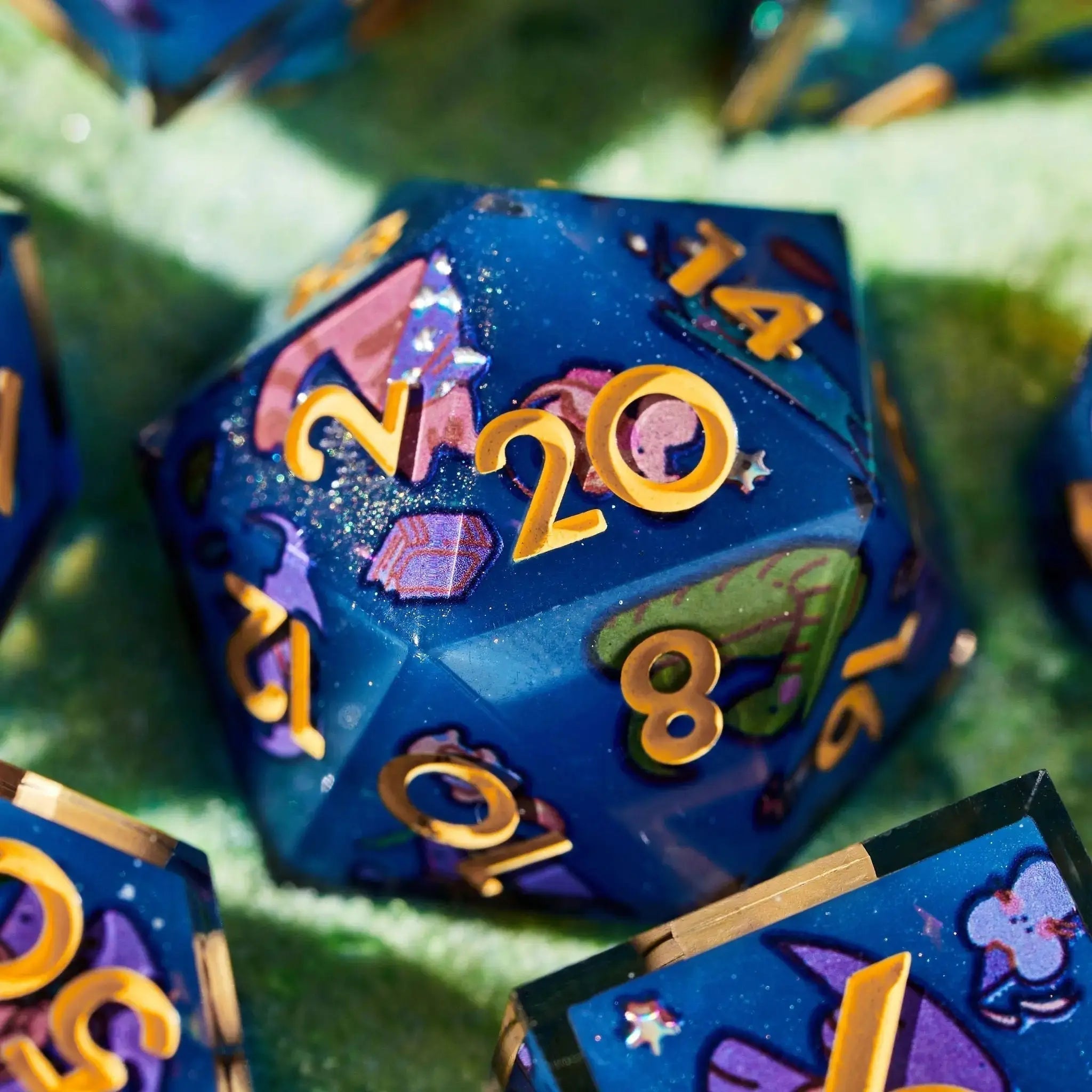 Find Familiar 7-Piece Iconic Dice Set - Dispel Dice - Premium DnD Dice & Accessories