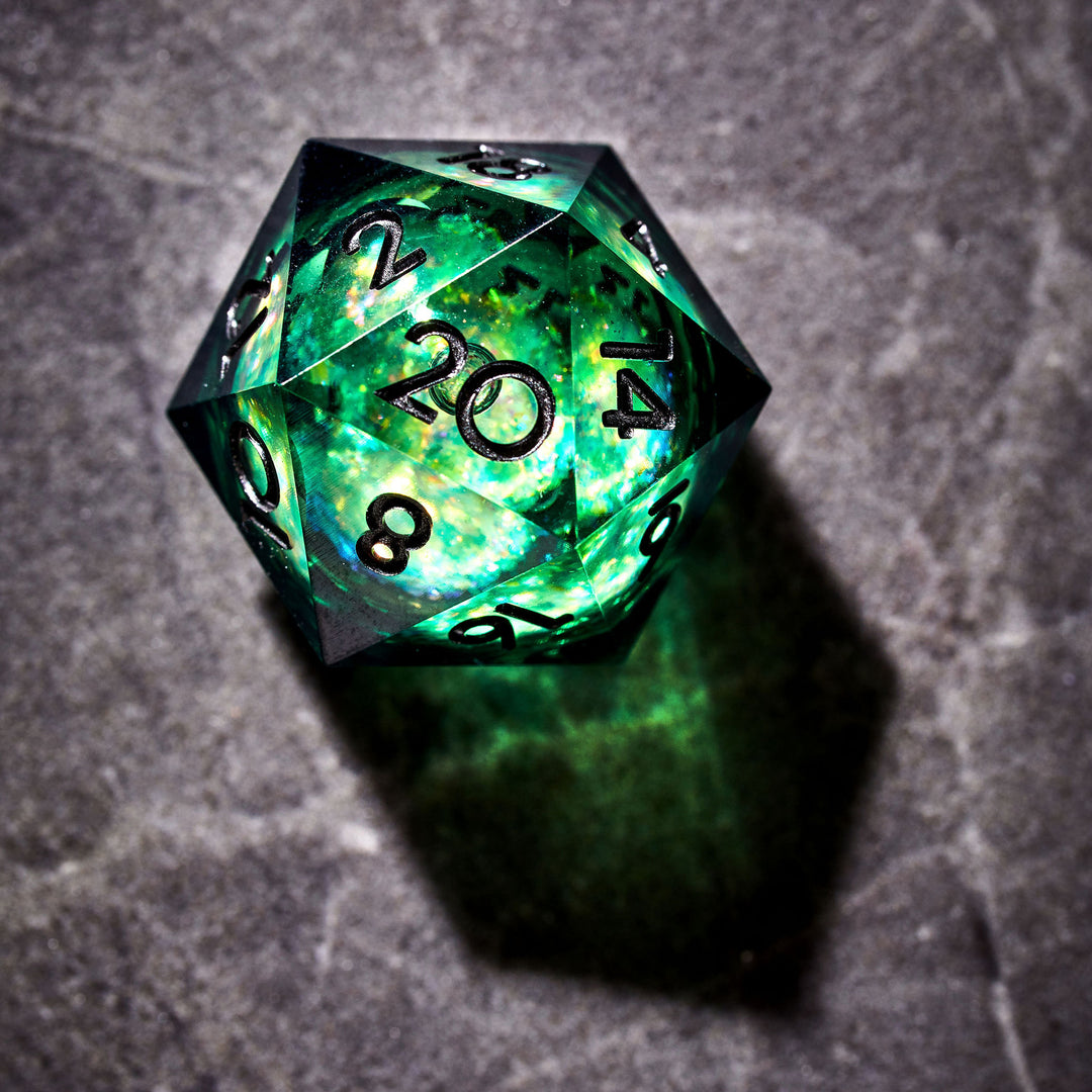 Composed picture of a green liquid core D20