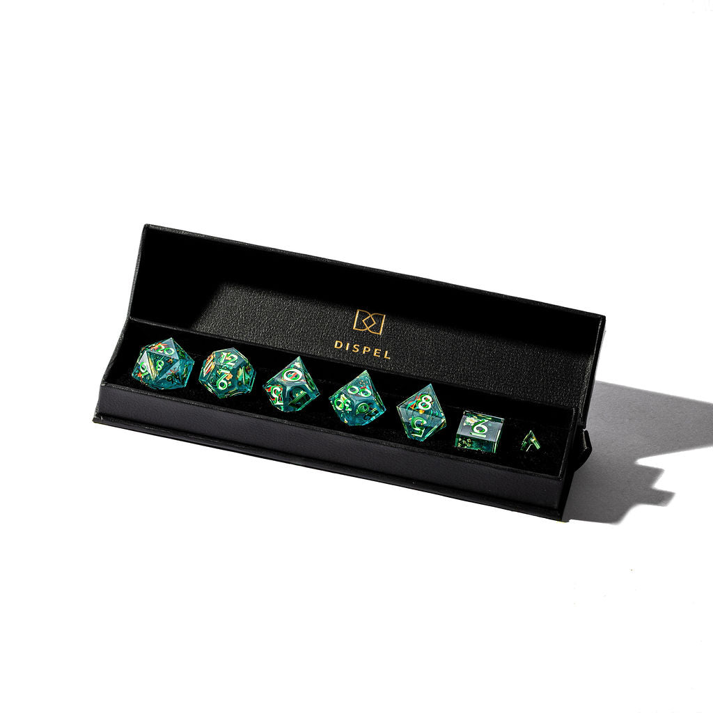 Join The Party Plant Pirates 7-Piece Iconic Dice Set